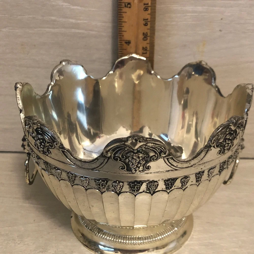 Vintage Silver Plate Ornate Monteith Bowl Lion Handles Gold Wash Interior Read